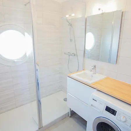 -terrazza- Hypercentre 3 Balcons Garage Apartment *